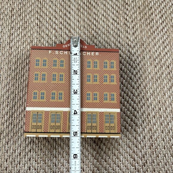 The Cat's Meow German Mills F. Schumacher Wood Shelf Sitter 1993 - Picture 4 of 4